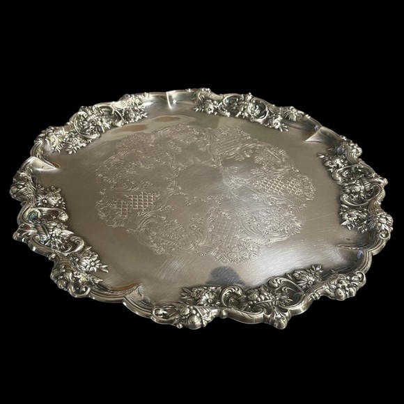 Vintage Briarcliff By
Oneida Silver
Plate 12" Round - Picture 4 of 13